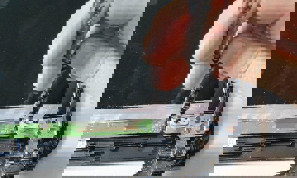 Laptop Ekran Değişimi Laptop Ekran Değişimi